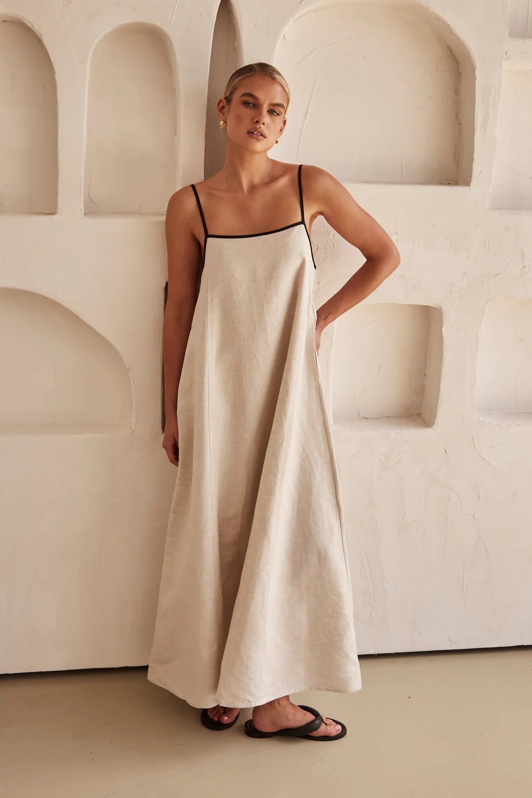 Women's Adjustable-Strap Linen Contrast-Trim Maxi Dress