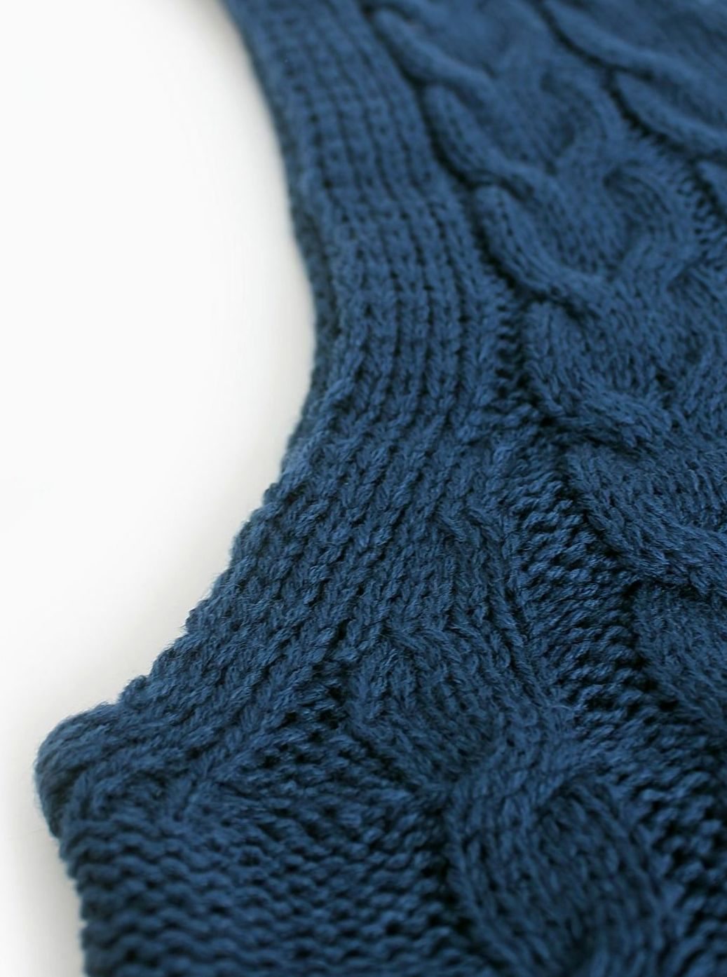 Women's Cable-Knit V-Neck Sweater Vest Relaxed Pullover