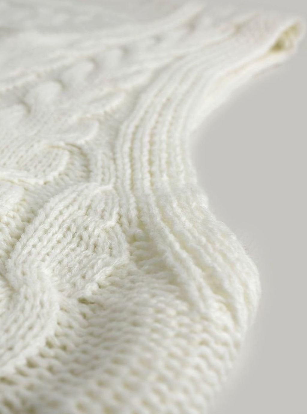 Women's Cable-Knit V-Neck Sweater Vest Relaxed Pullover