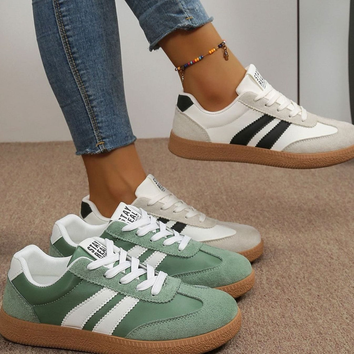 Women's Cushioned Lace-Up Retro Low-Top Fashion Sneakers