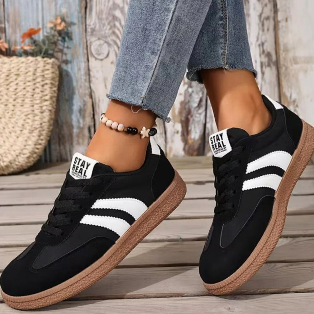 Women's Cushioned Lace-Up Retro Low-Top Fashion Sneakers - Black
