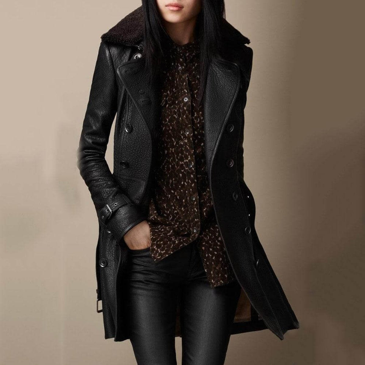 Women's Double-Breasted 3/4 Shearling-Collar Leather Jacket