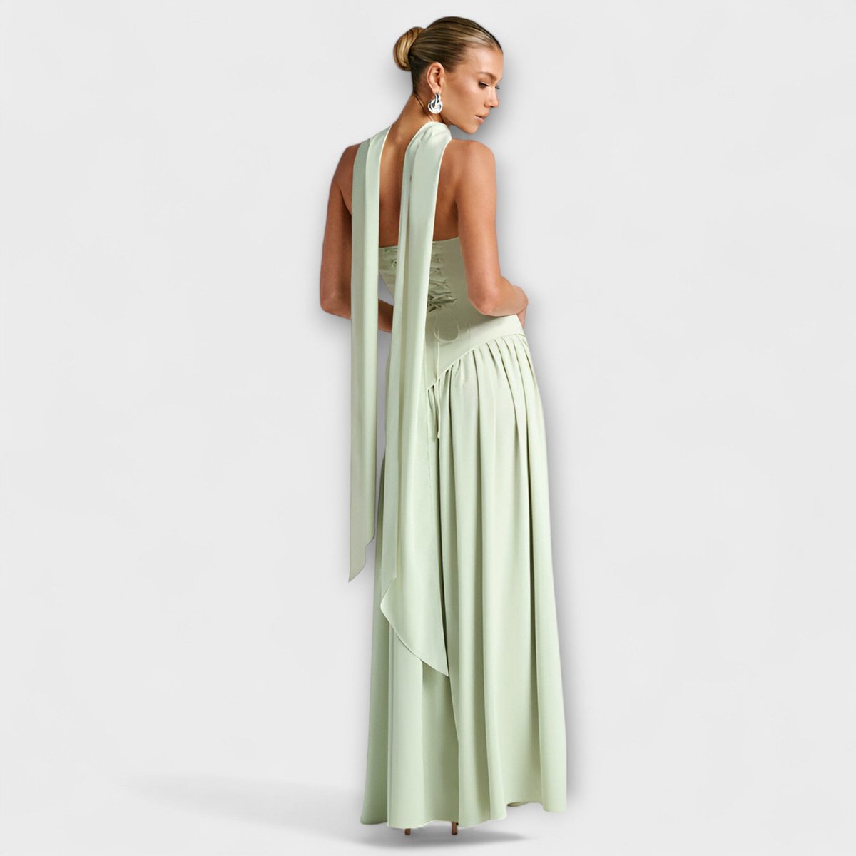 Women's Elegant Halter-Neck Flowing Maxi Dress