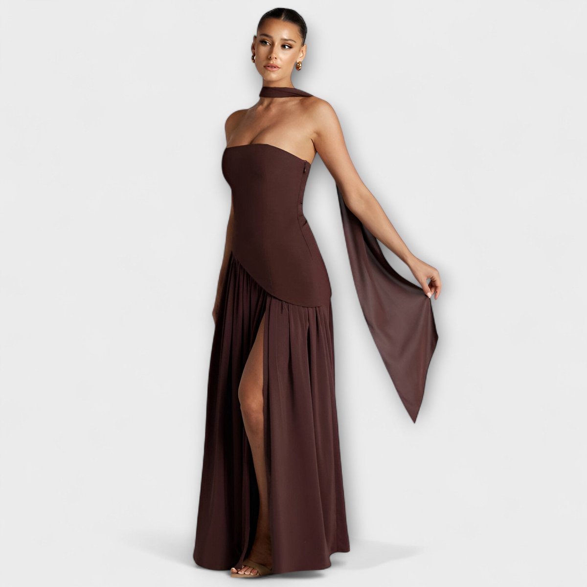 Women's Elegant Halter-Neck Flowing Maxi Dress