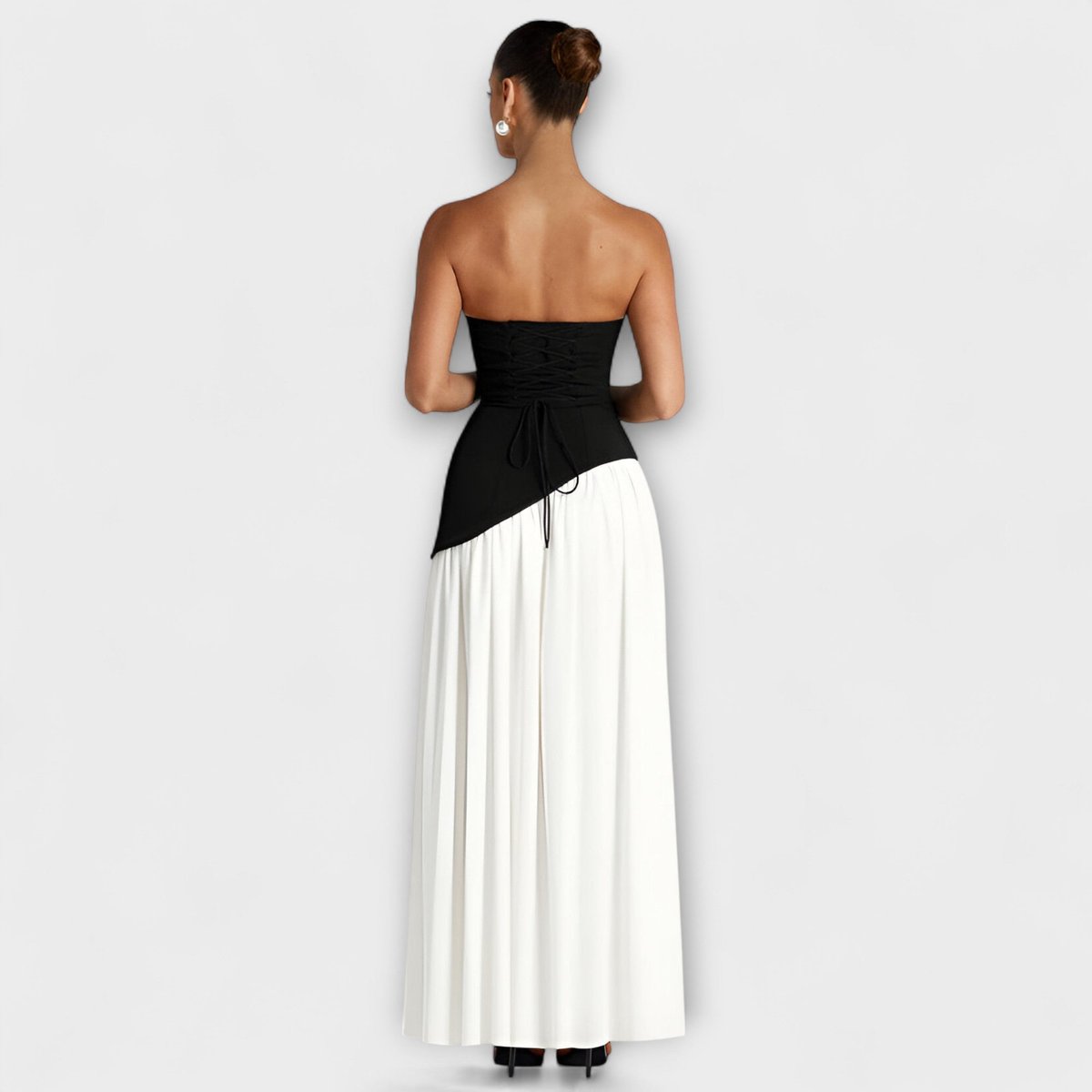 Women's Elegant Halter-Neck Flowing Maxi Dress