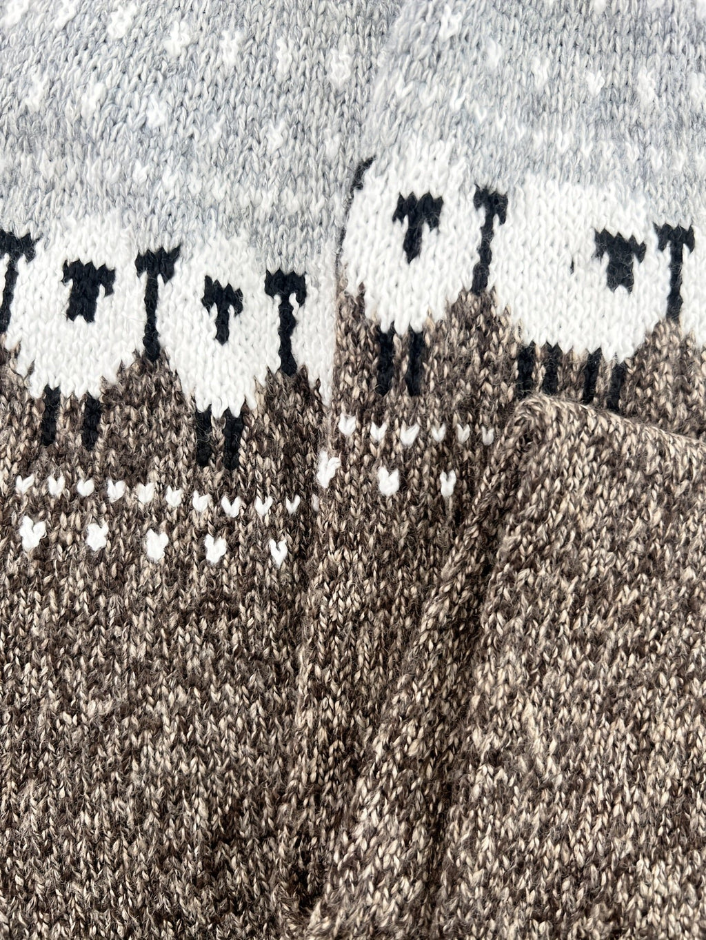 Women's Fair Isle Sheep Jacquard Thick Knit Pullover Sweater