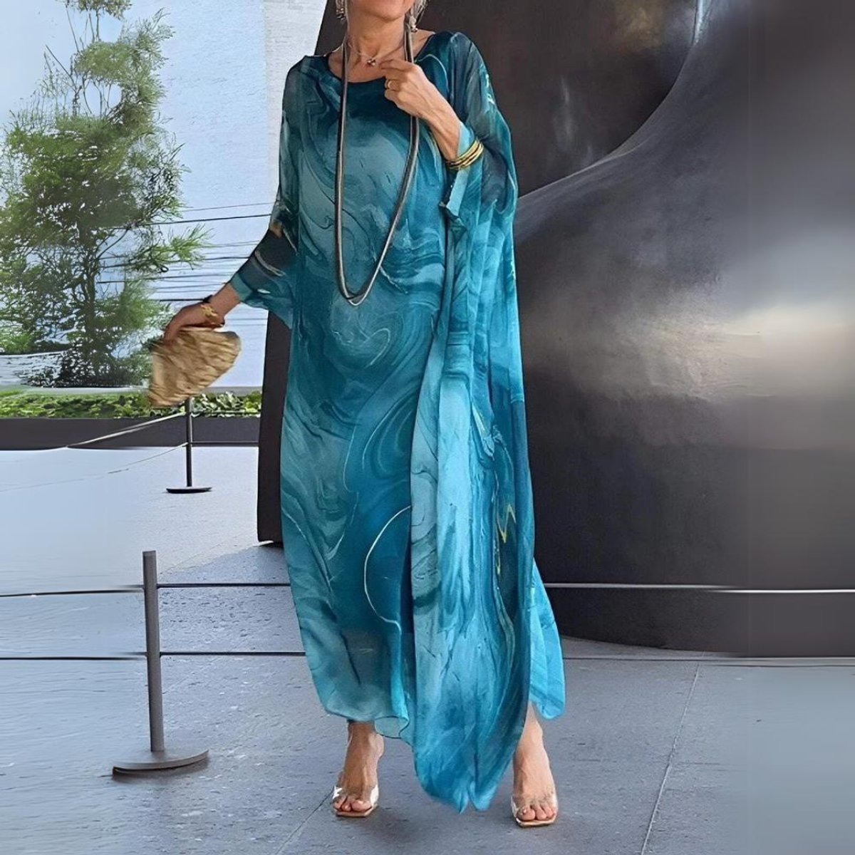 Women's Flowy Batwing Long Sleeve Dress Maxi Silhouette - Blue