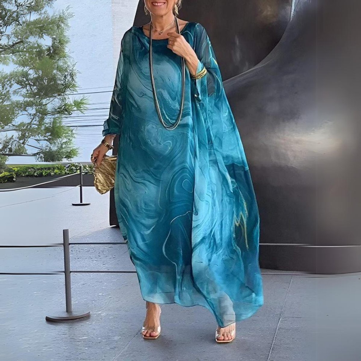 Women's Flowy Batwing Long Sleeve Dress Maxi Silhouette