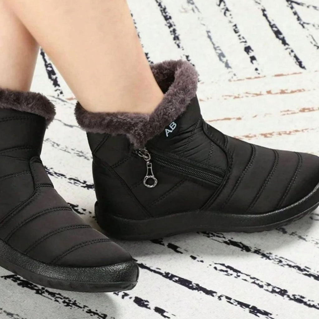 Women's Fur-Lined Zipper Ankle Winter Snow Boots - Black
