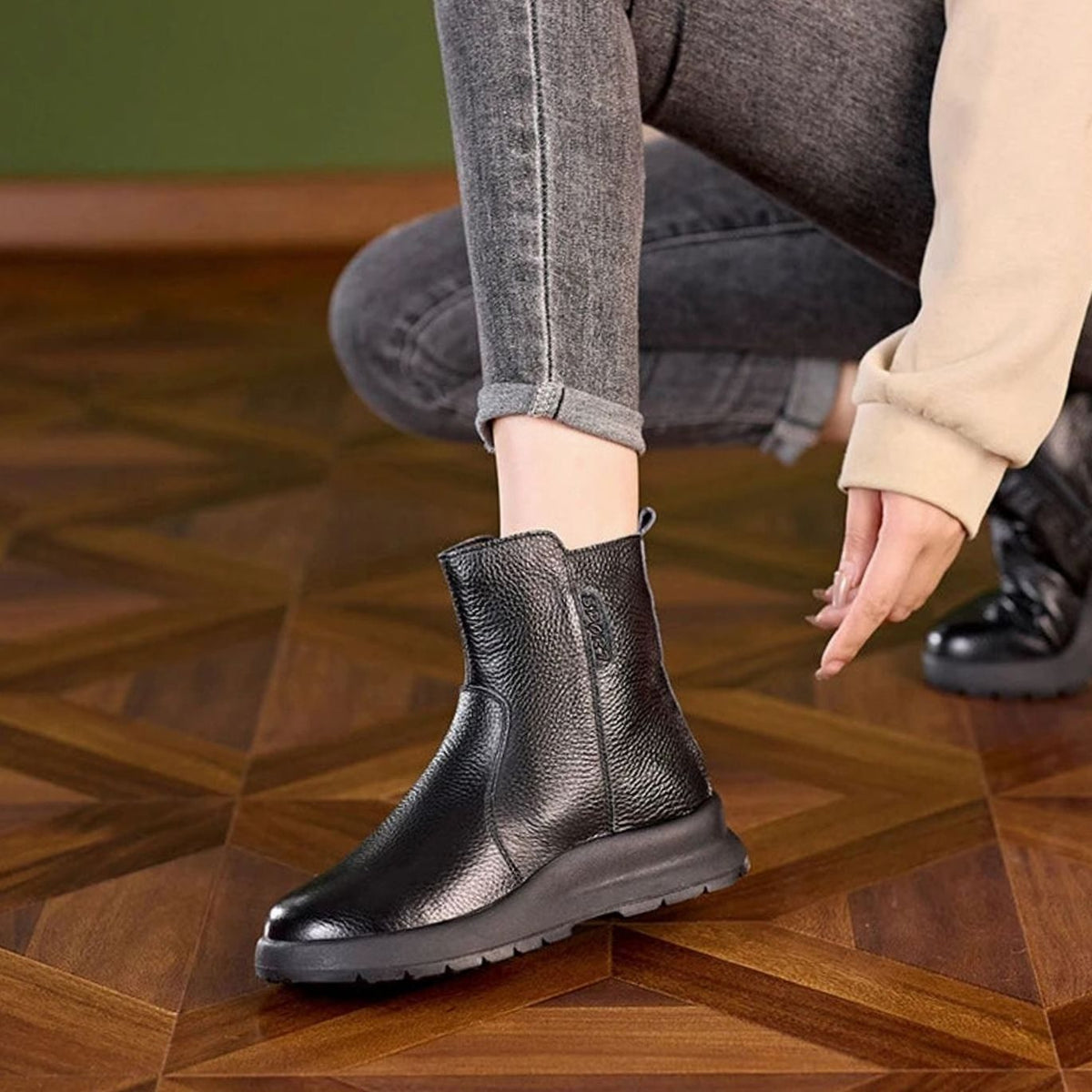 Women's Genuine Leather Chunky Sole Side-Zip Ankle Boots