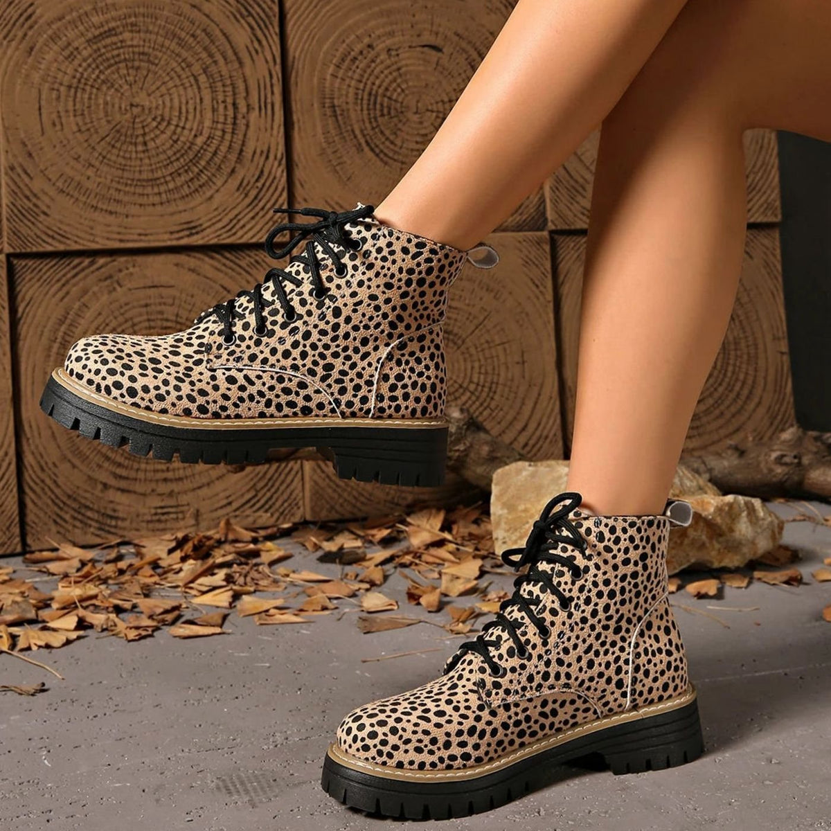 Women's Leopard Print Lace-Up Chunky Platform Ankle Boots