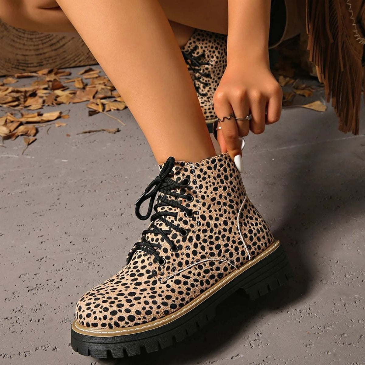 Women's Leopard Print Lace-Up Chunky Platform Ankle Boots
