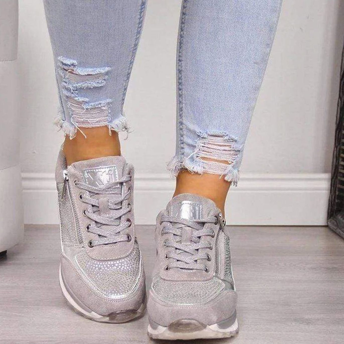 Women's Orthopedic Wide Toe Box Lace-Up Bunion Sneakers