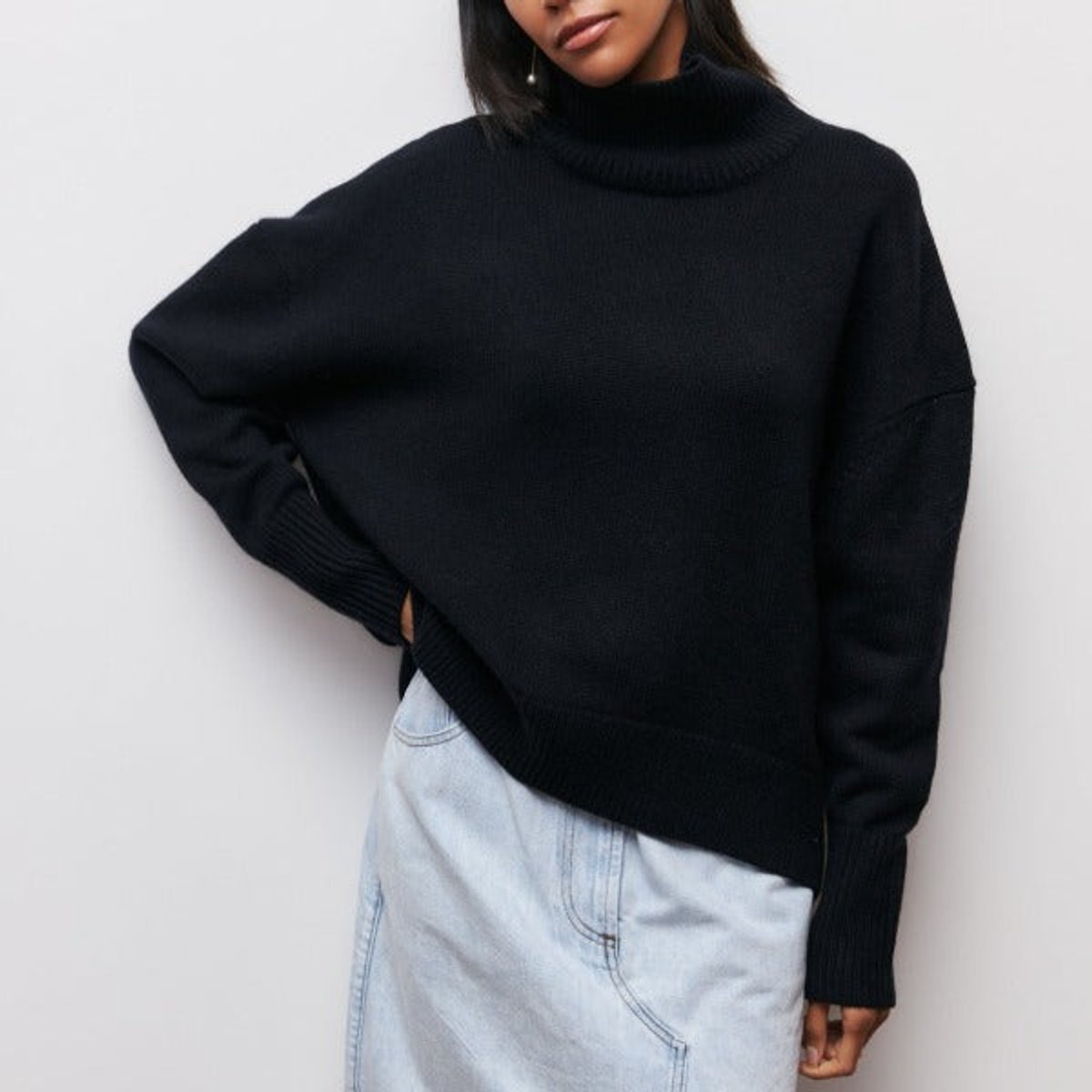 Women's Oversized Turtleneck Knit Pullover Sweater - Black