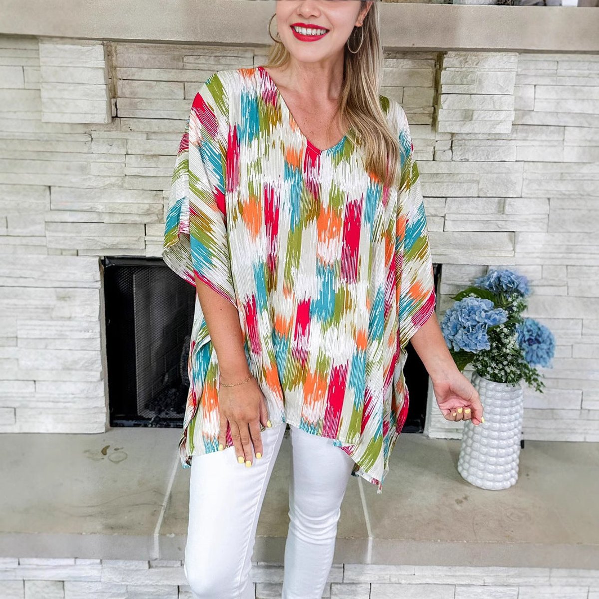 Women's Oversized V-Neck Multicolor Print Relaxed Tunic Top