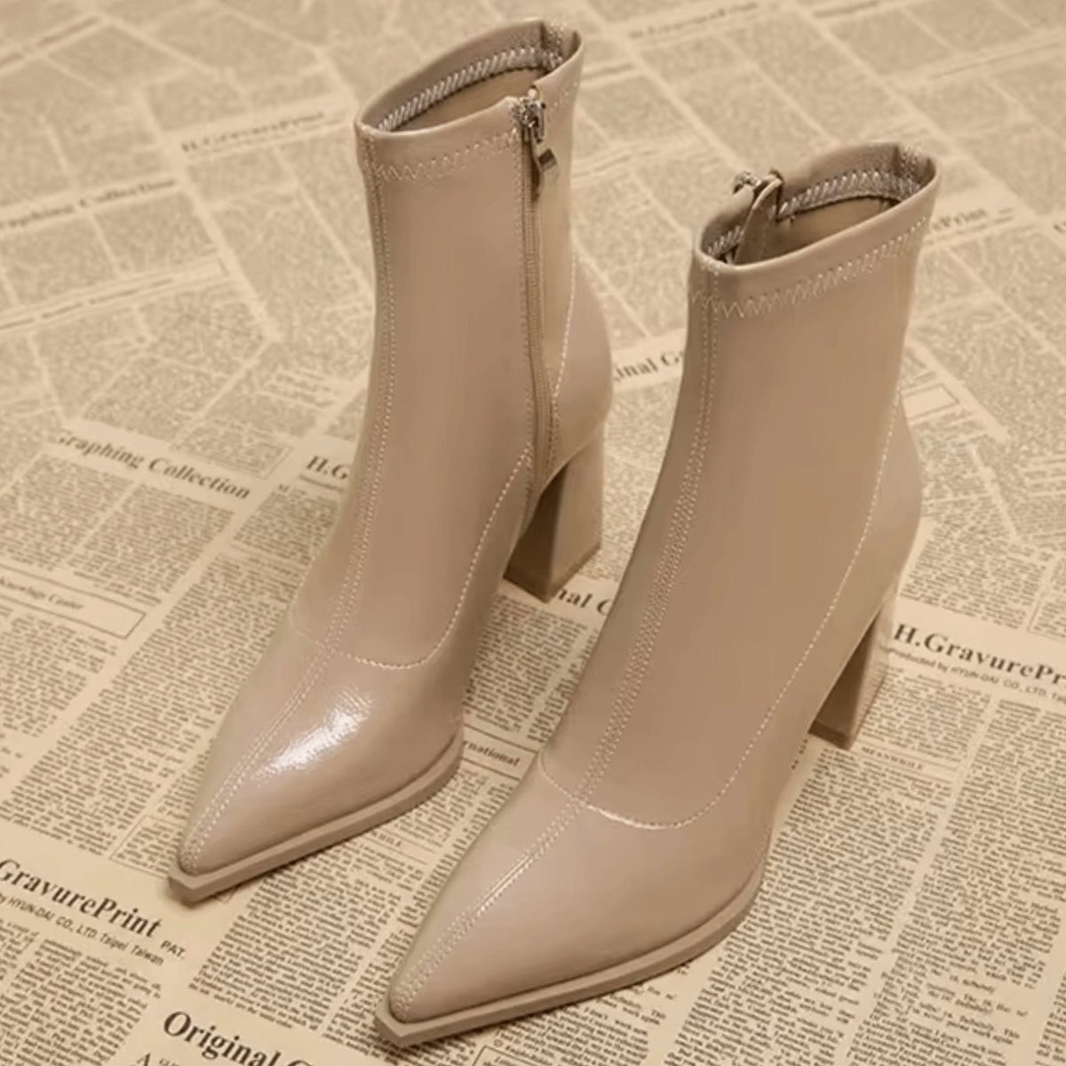 Women's Patent Faux Leather Pointed-Toe Block-Heel Ankle Boots - Khaki