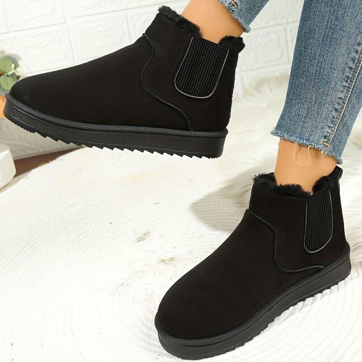 Women's Plush-Lined Slip-On Platform Winter Snow Ankle Boots