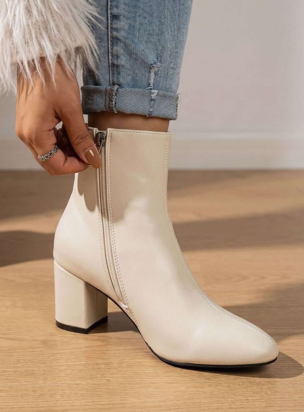 Women's Pointed-Toe Block-Heel Side-Zip Ankle Booties