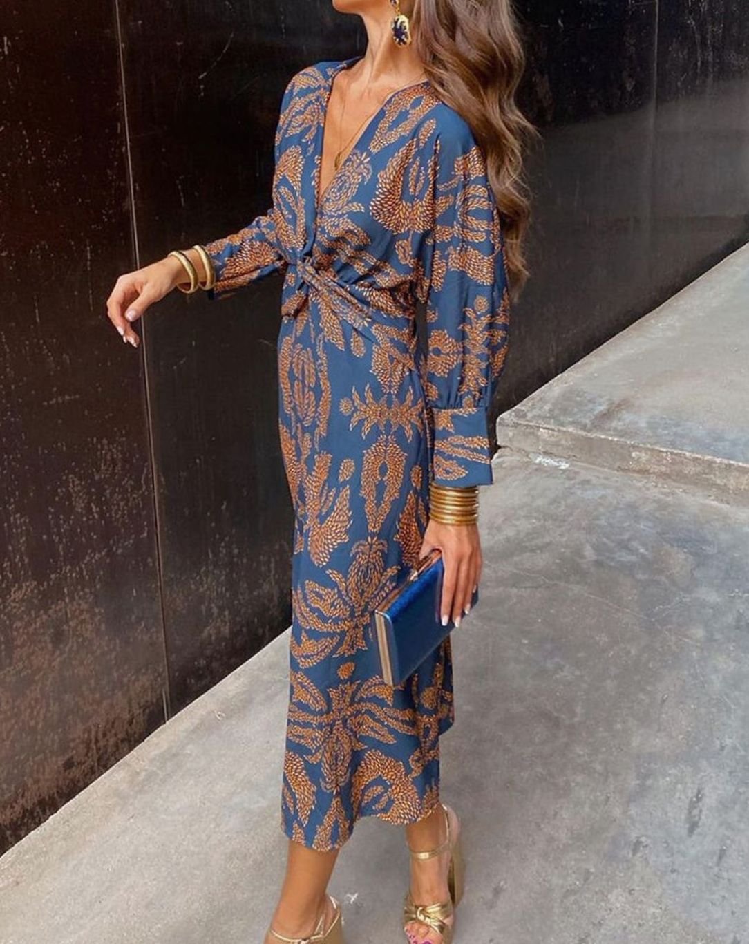 Women's Printed V-Neck Long Sleeve Knotted Maxi Dress - Blue