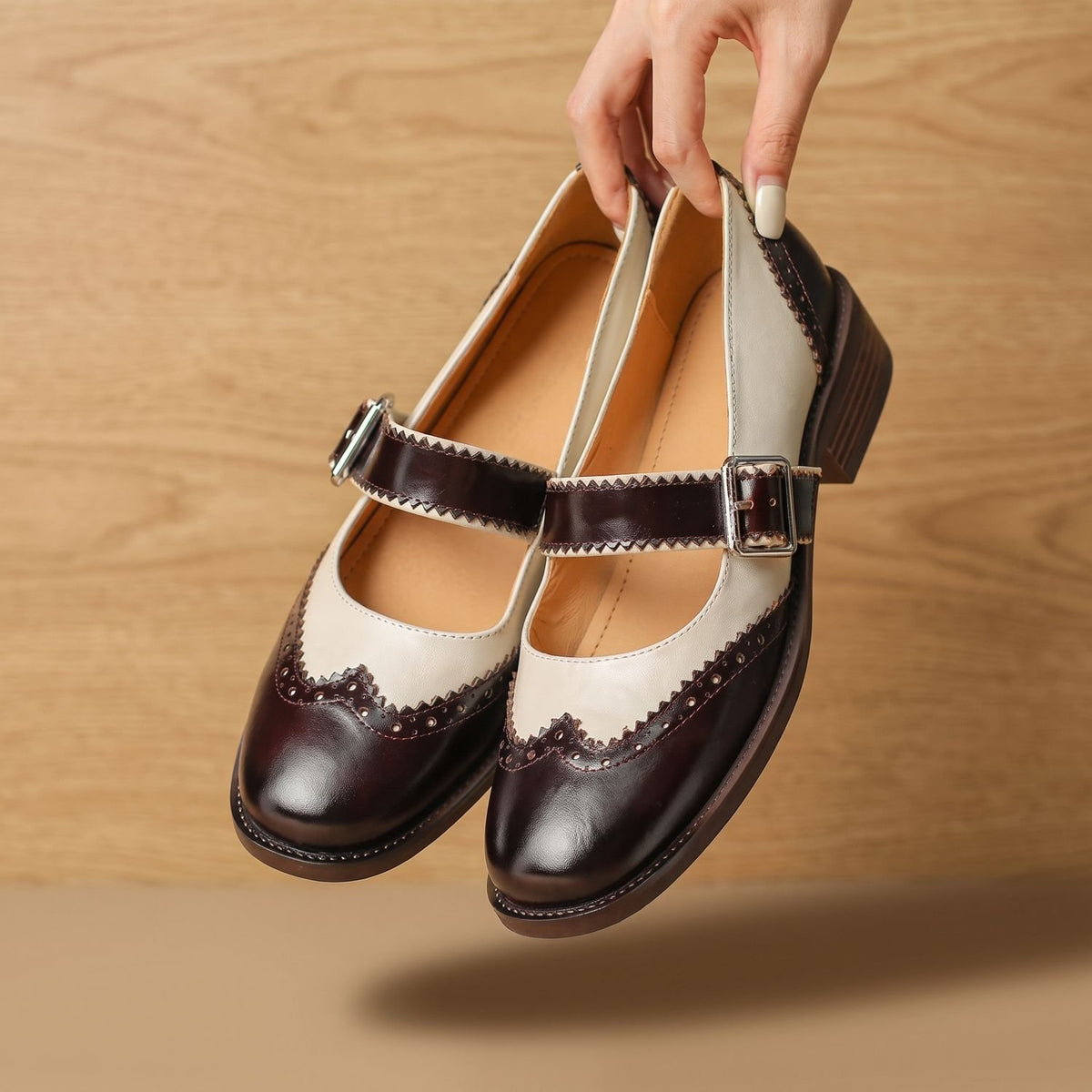 Women's Round Toe Mary Jane Shoes Buckle Strap Perforated Flats