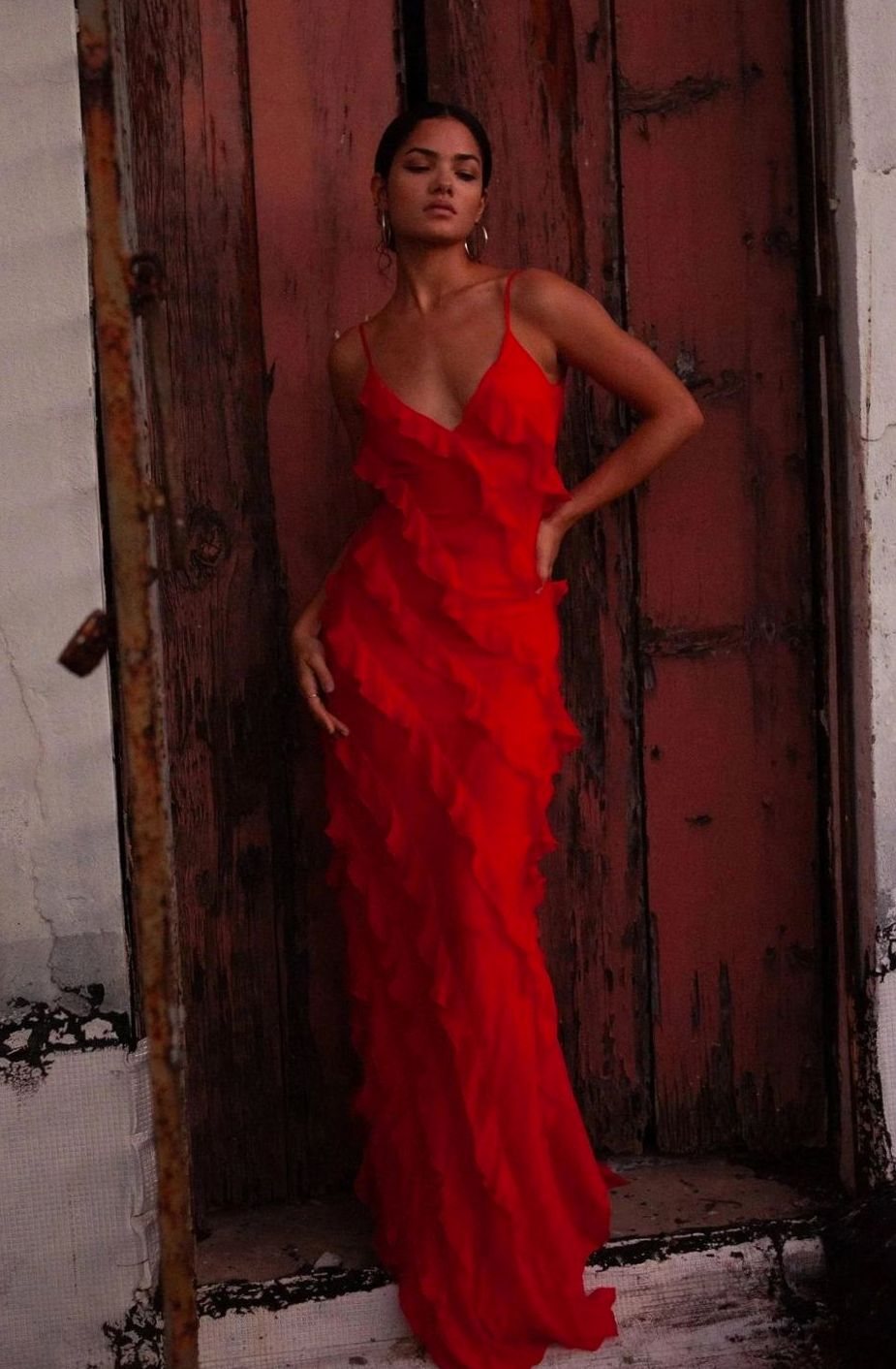 Women's Ruffled Spaghetti-Strap Maxi Formal Gown Christmas Party Dress
