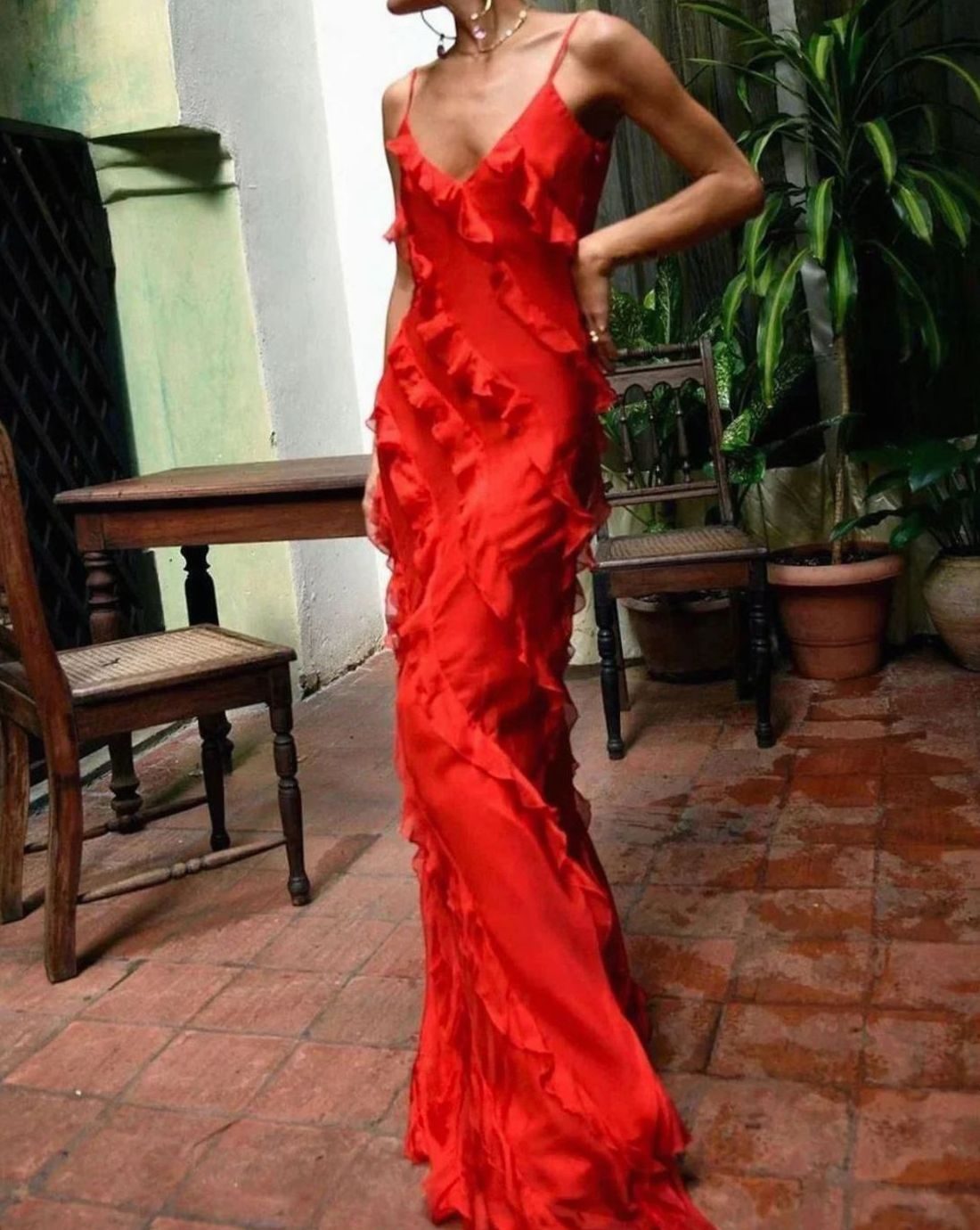 Women's Ruffled Spaghetti-Strap Maxi Formal Gown Christmas Party Dress