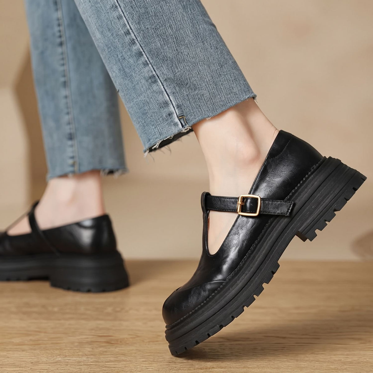 Women's T-Bar Buckle Platform Mary Jane Shoes