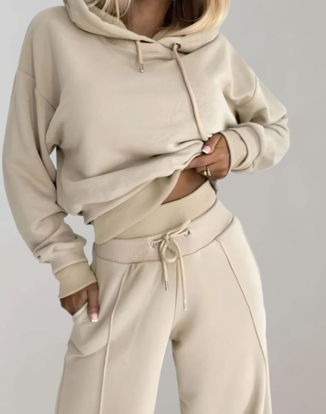 Women's Two-Piece Wide-Leg Tracksuit Pants Cropped Hoodie Set - Beige