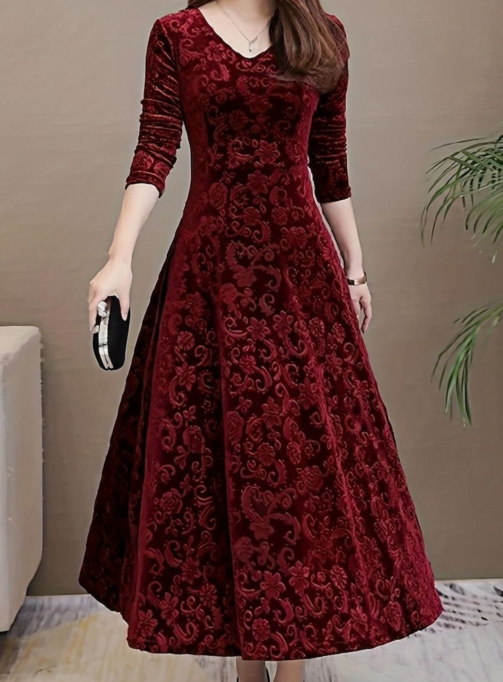 Women's Velvet V-Neck Long-Sleeve Flared Midi Cocktail Dress